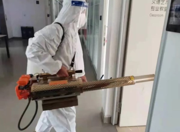 疫情趣事，锦天美发沙龙试营业。