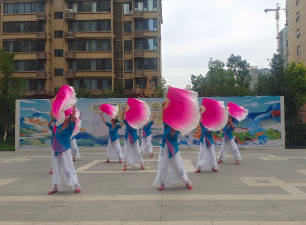 多(duō)彩端午看锦天｜粽情贺佳节 和谐邻里情